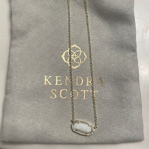 Gold Kendra Scott Necklace